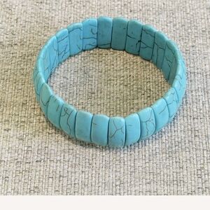Chic Turquoise Stretch Bracelet